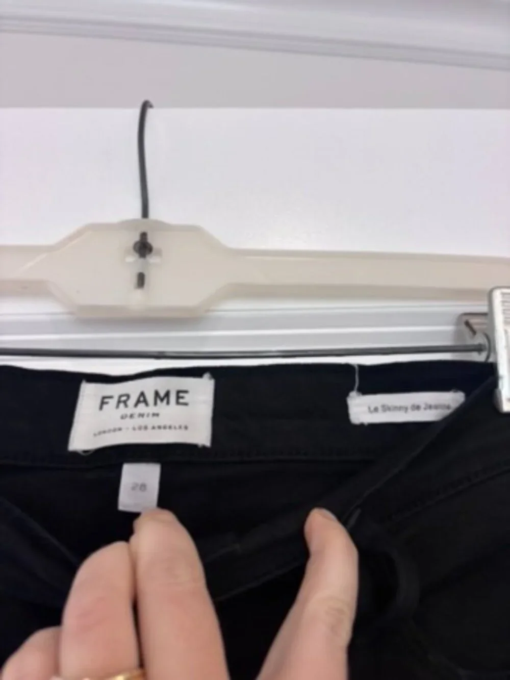 FRAME Le Skinny De Jeanne Raw Stagger Mid Rise Cropped Skinny Jeans in Film Noir - Picture 6 of 7